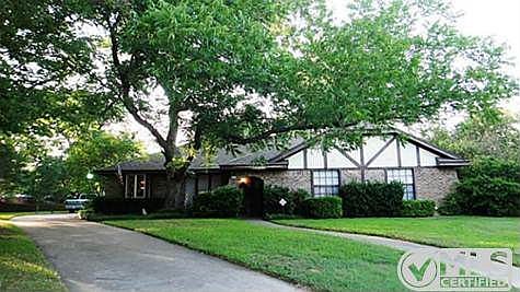 1st image of 2521 Pecan Dr