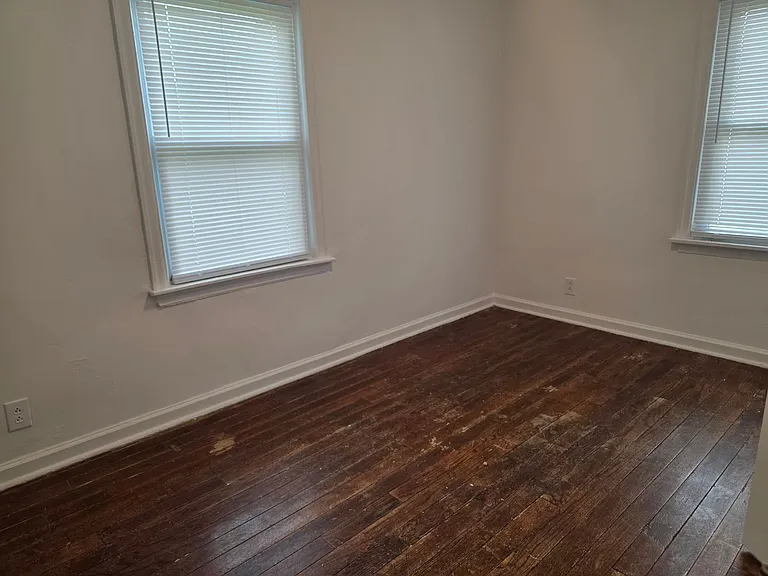 1423 N Johnson St — Photo 14
