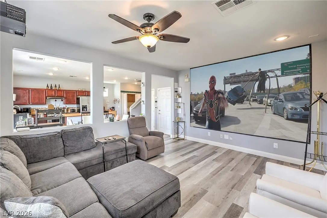 3 bed, 2.5 bath, 1558 sqft, $2,800 — Photo 2