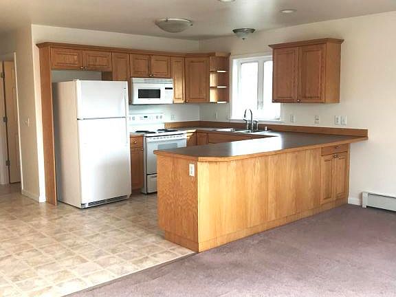 3rd image of 1798 E Neil Cir APT 4