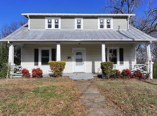 402 Kemper Rd, Danville, VA 24541