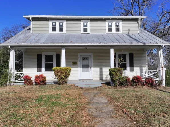402 Kemper Rd, Danville, VA 24541