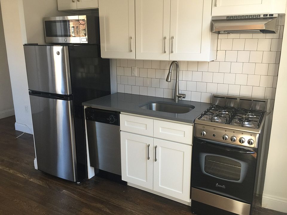 1st image of 19 W 69th St APT 801
