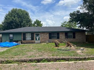 122 Burrow Dr, Scott, LA 70583