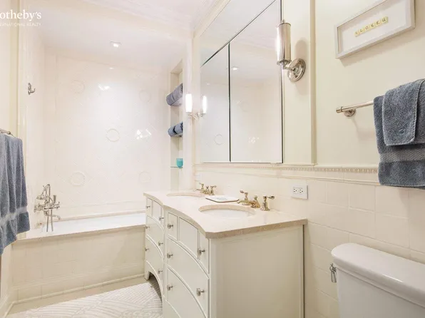 36 Gramercy Park East image 6 of 17