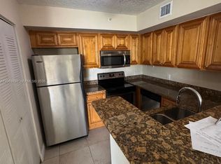 St Andrews Condo, Hollywood, FL 33025