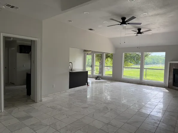 3131 Timberline Dr, Grapevine, TX 76051