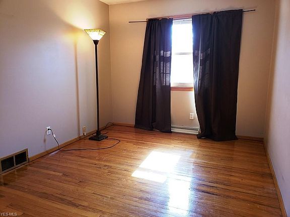 4th image of 1455 Driftwood Ln