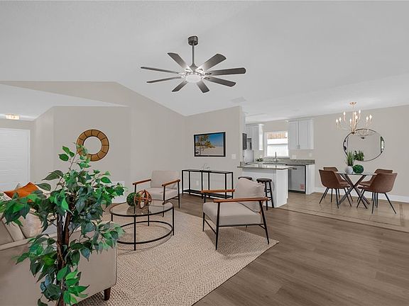 5th image of 3324 Fox Ridge Dr