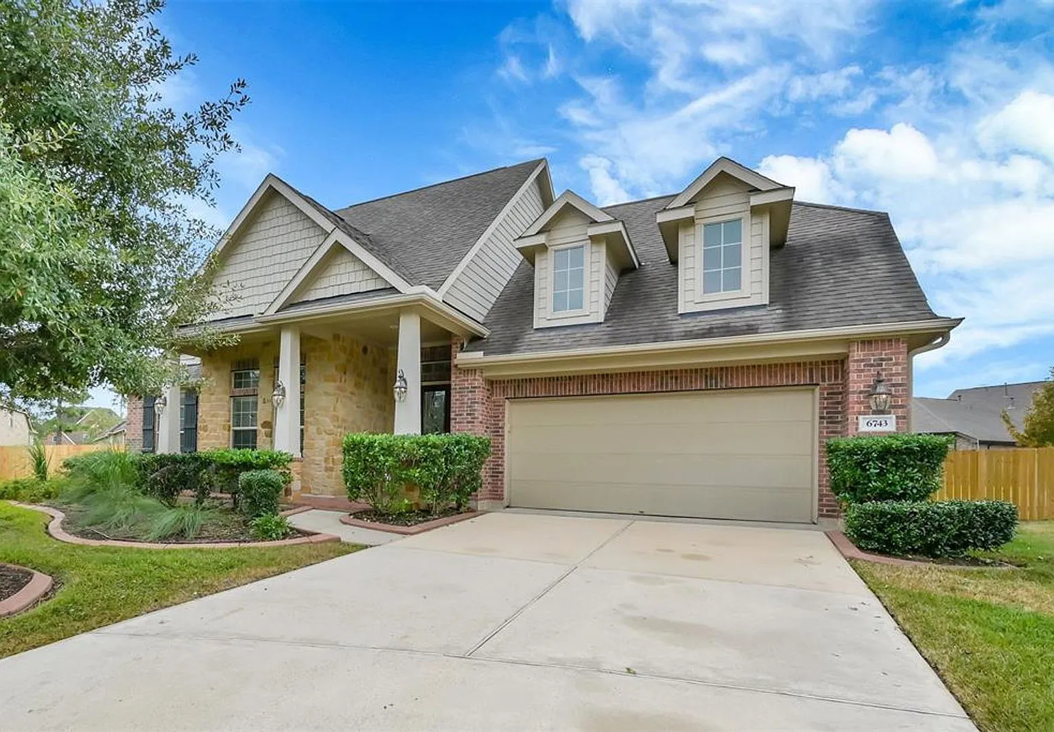 4 bed, 2.5 bath, 3038 sqft, $3,375 — Photo 1