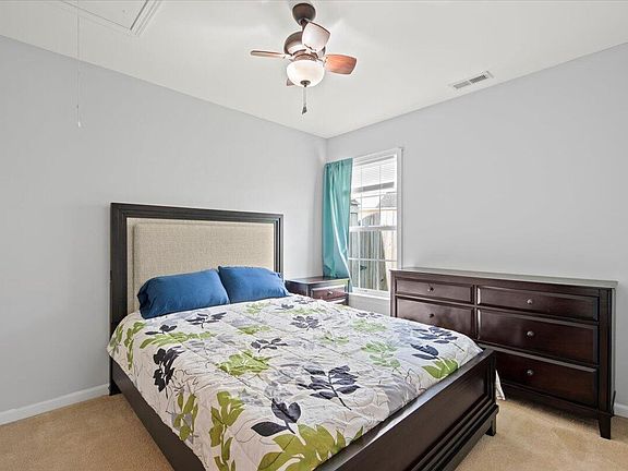 5th image of 145 Mayfield Dr