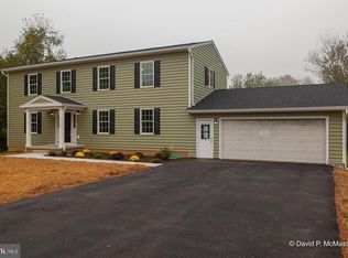 358 Hollida Ln, Martinsburg, WV 25404