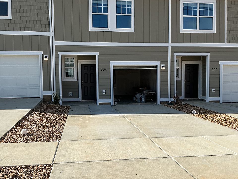 1st image of 225 Darlington Dr Lot 29