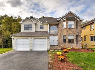 12 Harden Ct, Parsippany, NJ 07054