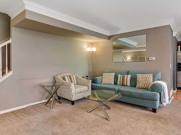 3rd image of 3037 Barclay Way
