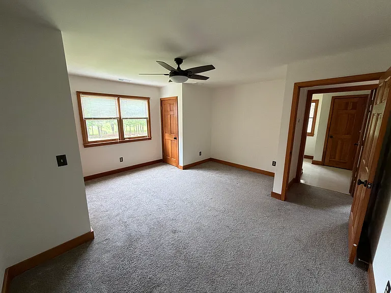 1210 Holly Creek Ln — Photo 11