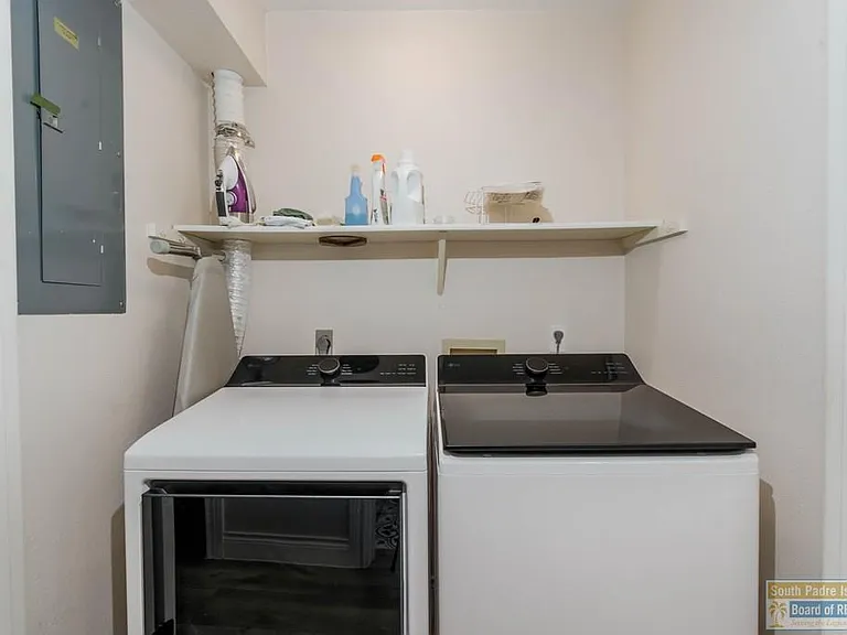 127 E Atol St #A — Photo 29