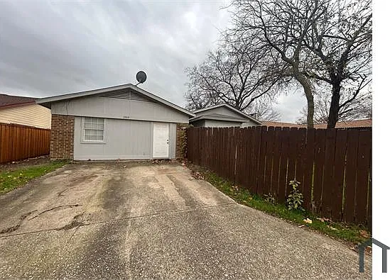 4 bed, 2673 sqft, $2,600 — Photo 3