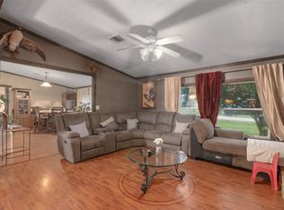 1019 Spring Flower Dr, Krum, TX 76249