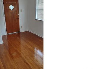 8656 Church Rd, Saint Louis, MO 63147