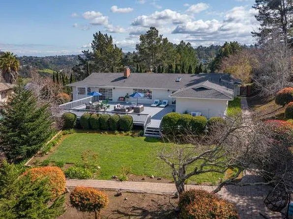 1310 Lakeview Dr, Hillsborough, CA 94010