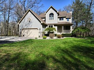 12156 Glenmark Trl, Montrose, MI 48457