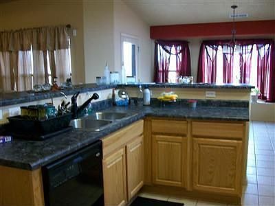 2nd image of 700 5th St NE