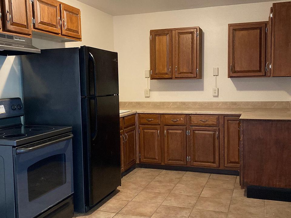 1st image of 546 W 9th St APT C