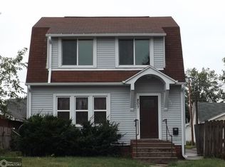 207 S 8th St, Marshalltown, IA 50158