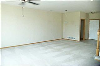 5th image of 350 SE Whitetail Ln