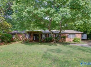 2006 Sherwood Dr SE, Decatur, AL 35601