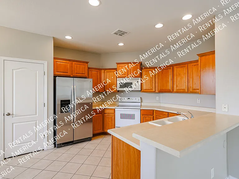 2218 N 135th Dr — Photo 5