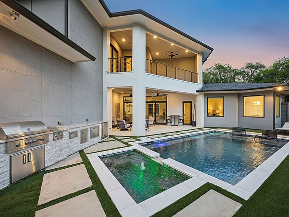 3rd image of 11123 W Ricks Cir