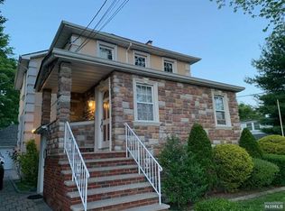 17 Pleasant Ave #2, Paramus, NJ 07652