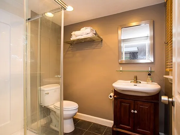 23 Barlow St #23 — Photo 5