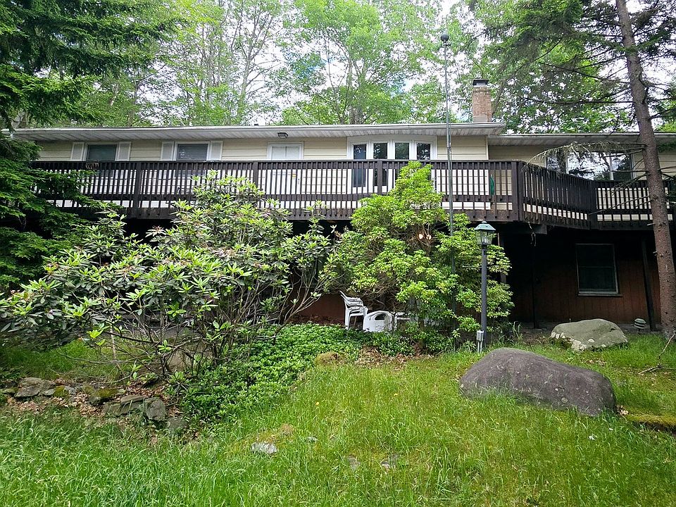 437 Stillwater Dr, Pocono Summit, PA 18346 Zillow