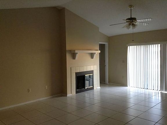 2nd image of 7607 Colebrook Dr