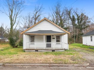 419 E Rockspring St, Henderson, NC 27536