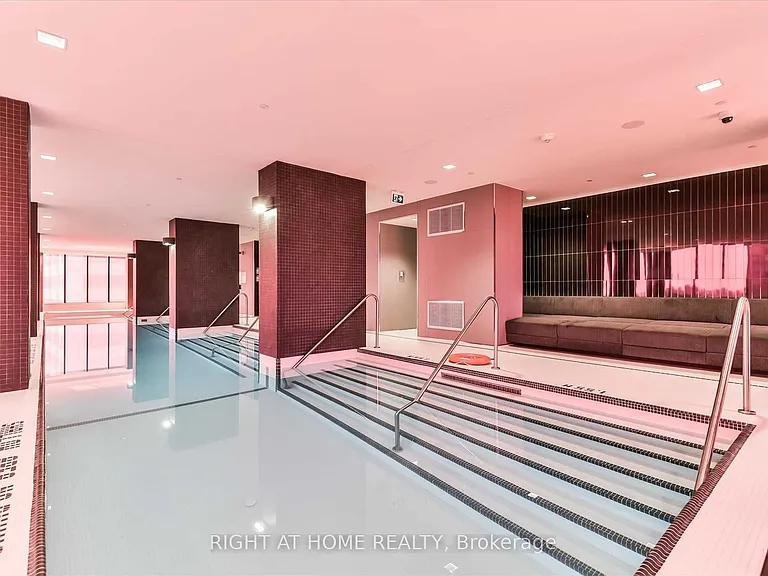 8 Eglinton Ave E #5001 — Photo 18