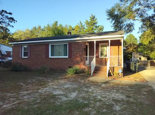 1817 Wayne Ln, Fayetteville, NC 28304