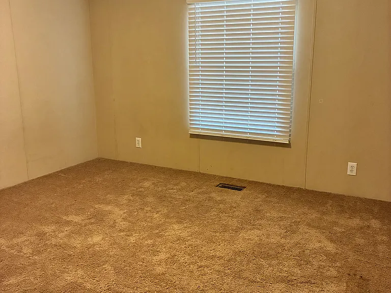 1022 S Roosevelt Rd S — Photo 12