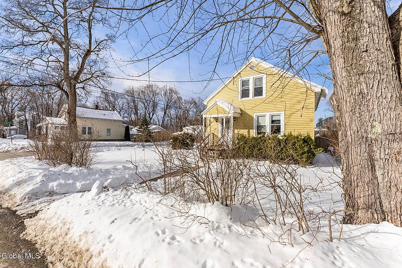 2nd image of 197 Fillmore Avenue