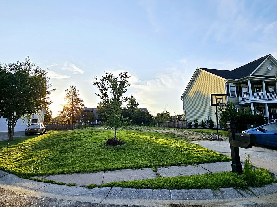 2nd image of 104 Bald Cypress Ct