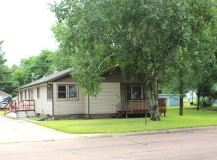 910 6th St NE, Little Falls, MN 56345