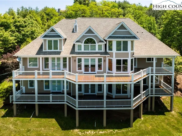 756 Sorrento Drive, Blowing Rock, NC 28605