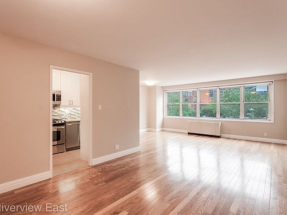 5th image of 251 E 32nd St #3E