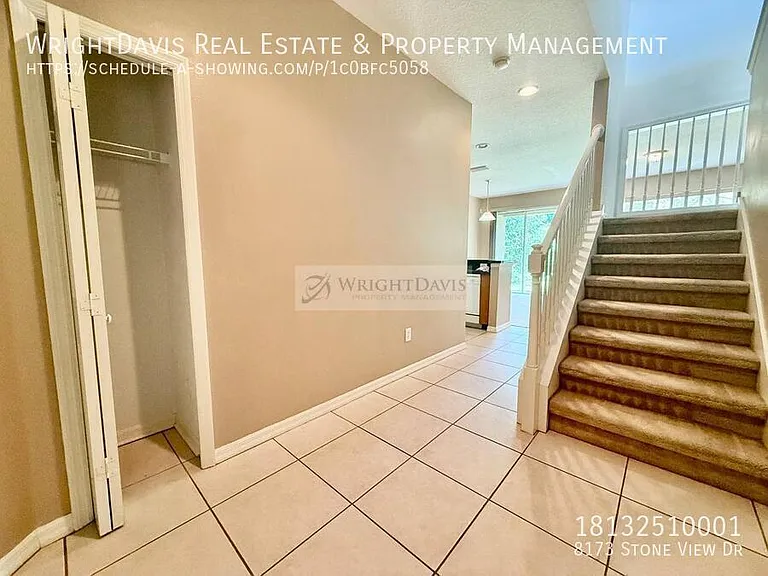 8173 Stone View Dr — Photo 3