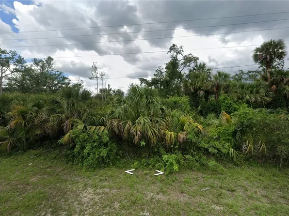 1934 Wingford Dr, Lehigh Acres, FL 33972