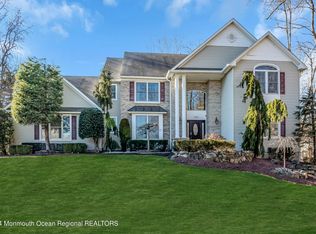 100 Blue Jay Ct, Manalapan, NJ 07726