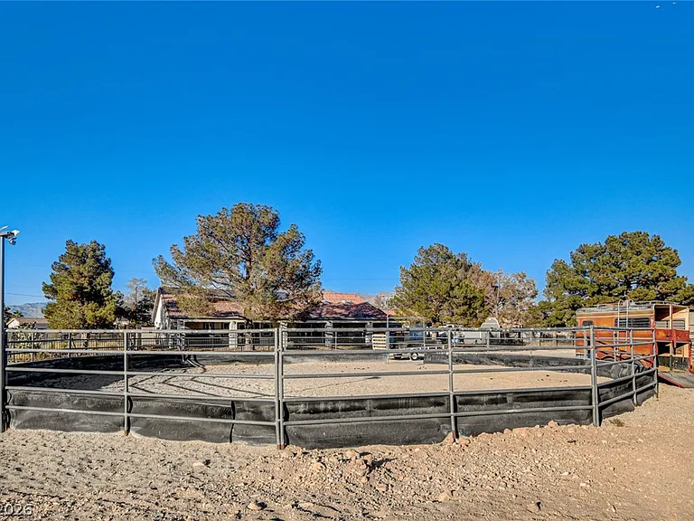 5353 Dorrell Ln — Photo 28